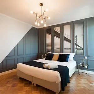 Apartment Airport Charming By Lovelystay *