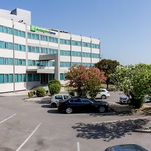 Hotel Express Lisbon Airport By Ihg 3*