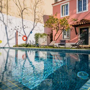 Jardim Da Lapa By Shiadu Lisbon