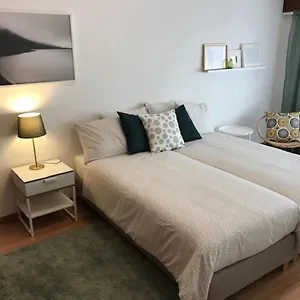 Apart. E Espacoso - Parque E Metro Apartment *