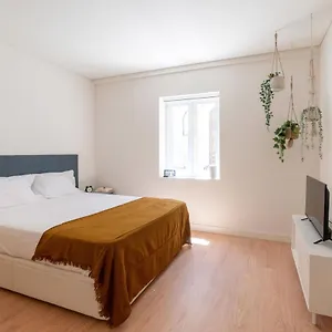 Apartment Monsanto Hill House - No. 565 R/c D Lisbon