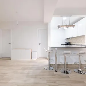 Apartment Gem Ii - Trendy Santos District