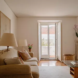Apartment Secret Garden In Alfama