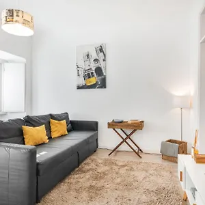 1bdr Cozy Flat In Heart Of By Lovelystay Apartment