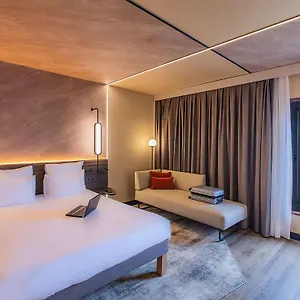 Novotel 4*