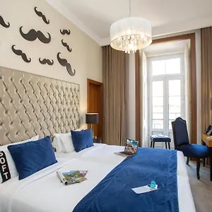 Casual Belle Epoque Hotel 4*