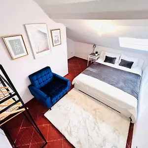 Bairro Alto, Location In Centre Hostel *