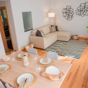 Chic & Classy By Gt House Apartment