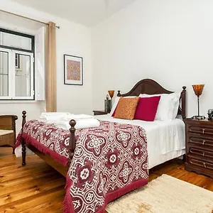 Exotic M2 R2 - Comfortable Classy Double With Shared Bath Guest house Lisbon