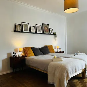 - Cost - Airport - Subway Apartment Lisbon