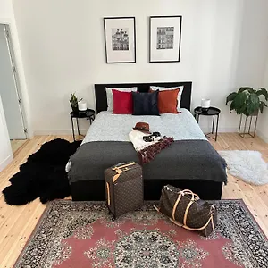 Baixa Chiado Bedrooms Guest house