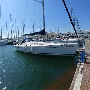 Be Local - Sleep Aboard A Sailing Boat In Apartment Lisbon