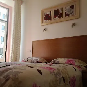 Bed & Breakfast Baixasuites Lisbon