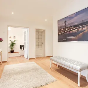 Glamorous Park Ed Vii Apartment
